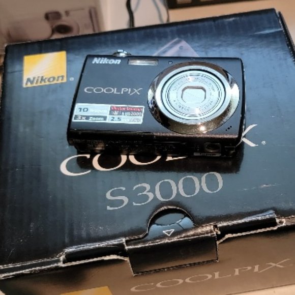 Nikon | Cameras, Photo & Video | Nikon Coolpix Model S56 0